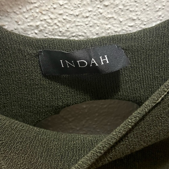 Indah Dress - Picture 2 of 6